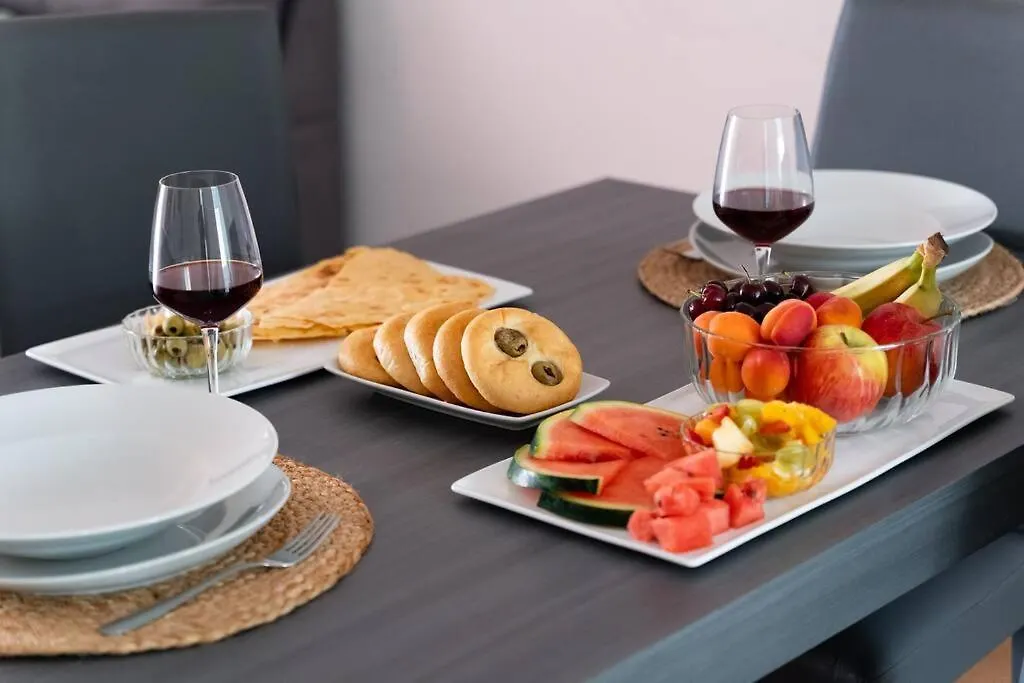 Casa Levante - Near The Station And City Center Oristano Apartamento