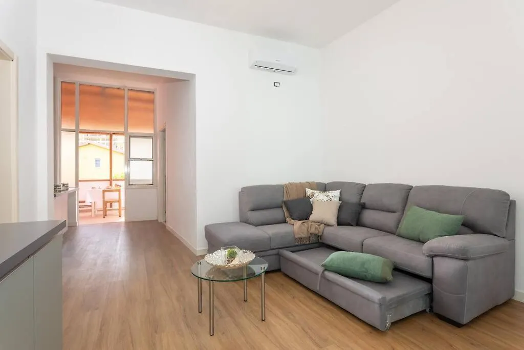 Casa Levante - Near The Station And City Center Oristano