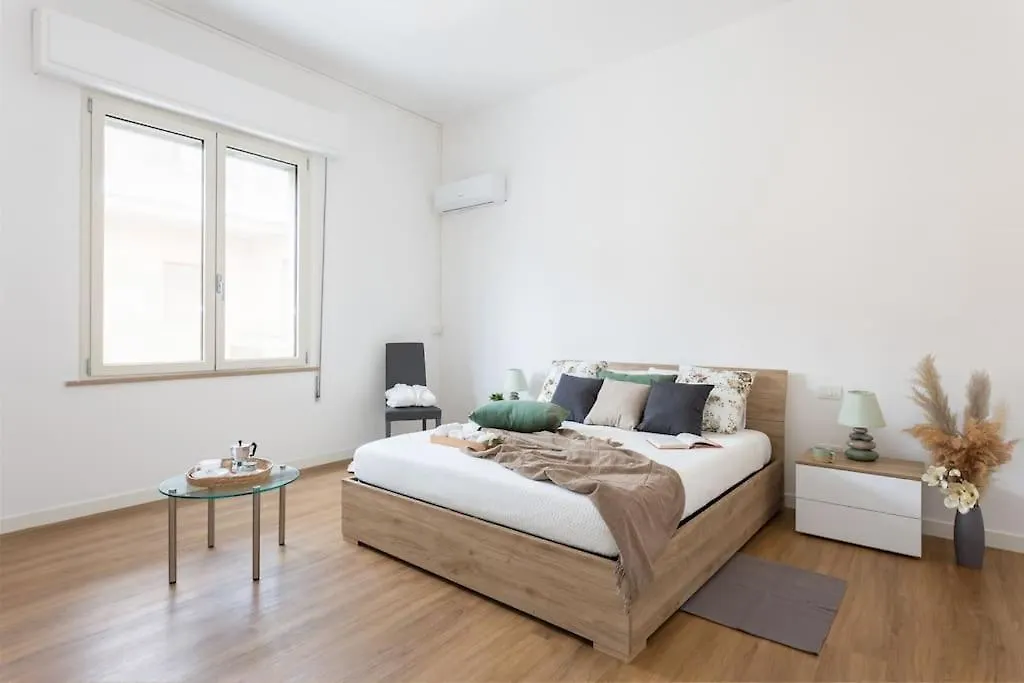 Casa Levante - Near The Station And City Center Oristano